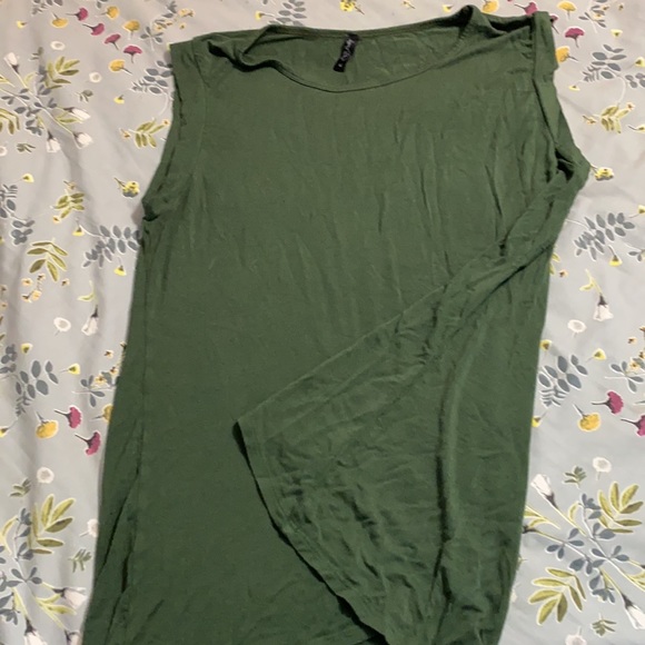 Muscle top in olive - Picture 3 of 3